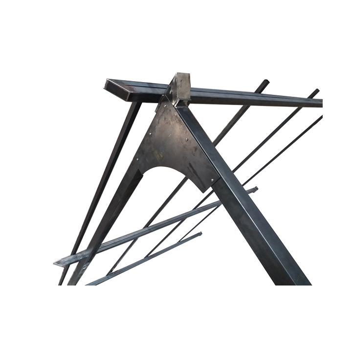 Pérgola Messine entregada en kit. Robustez y elegancia de formas.